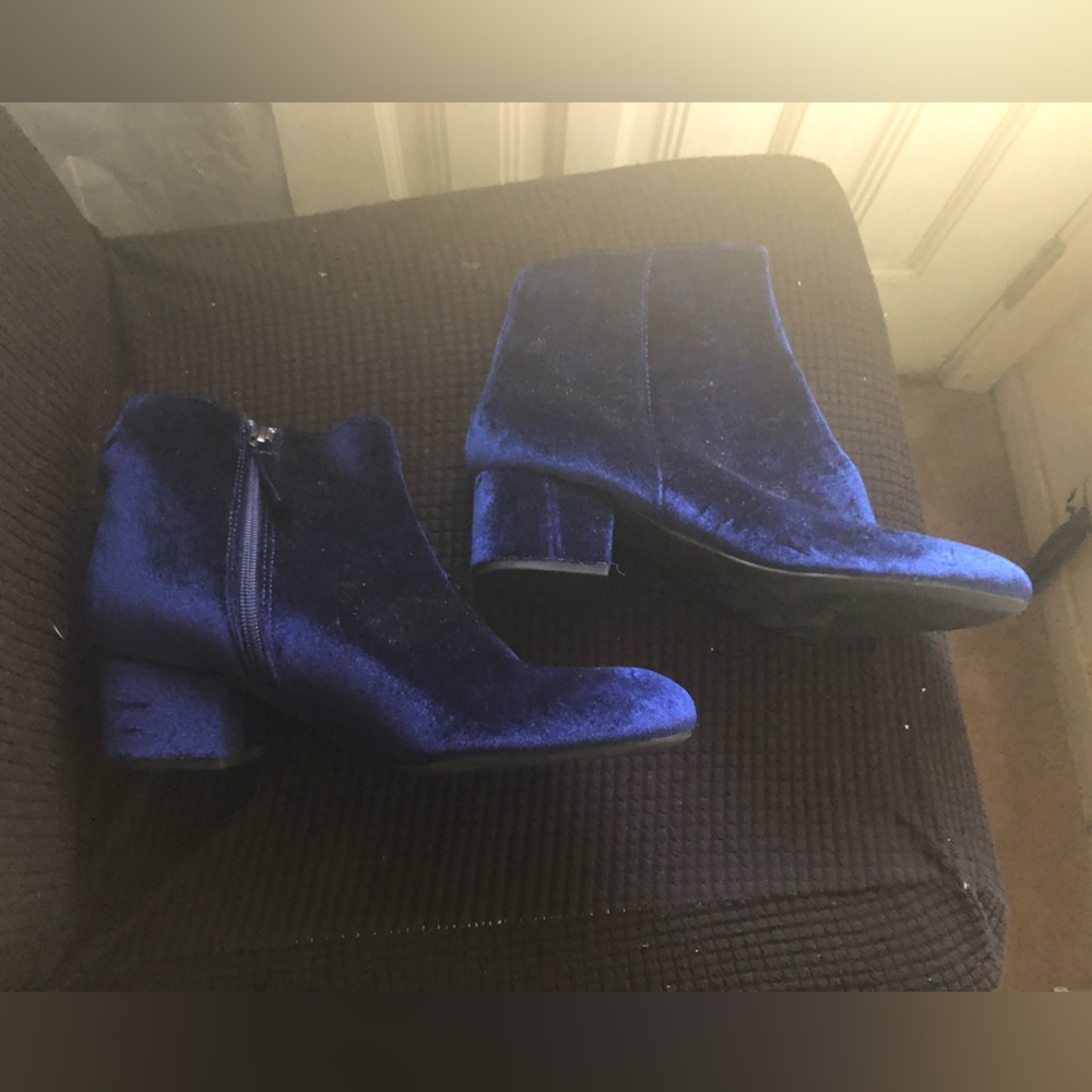 Vintage Metaphor Velvet Boots- 650 $40 or $35 w/offer